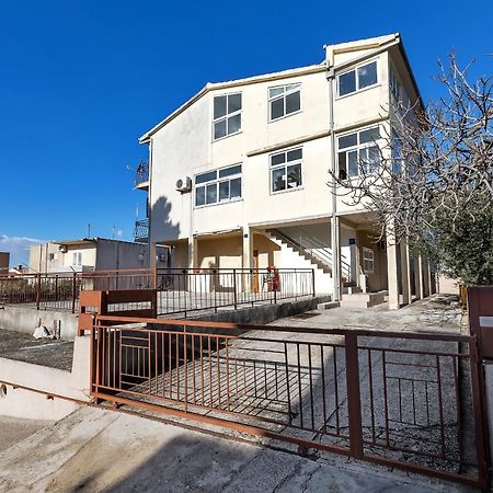 Apartments Maria Makarska Exteriör bild